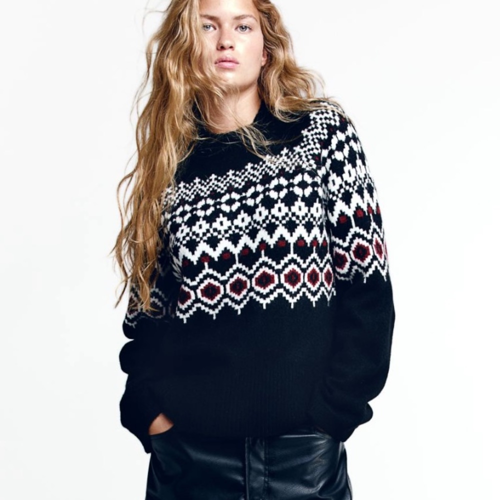H&M festive sweater you cannot miss